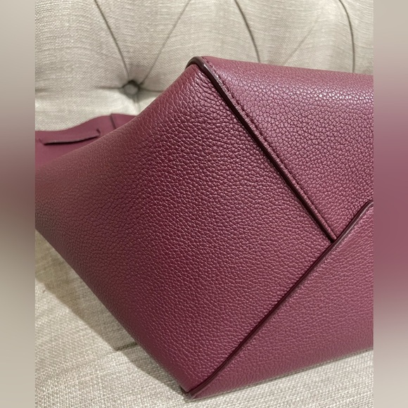 Celine small Cabas Phantom tote soft grained calfskin in burgundy acai - Picture 10 of 14